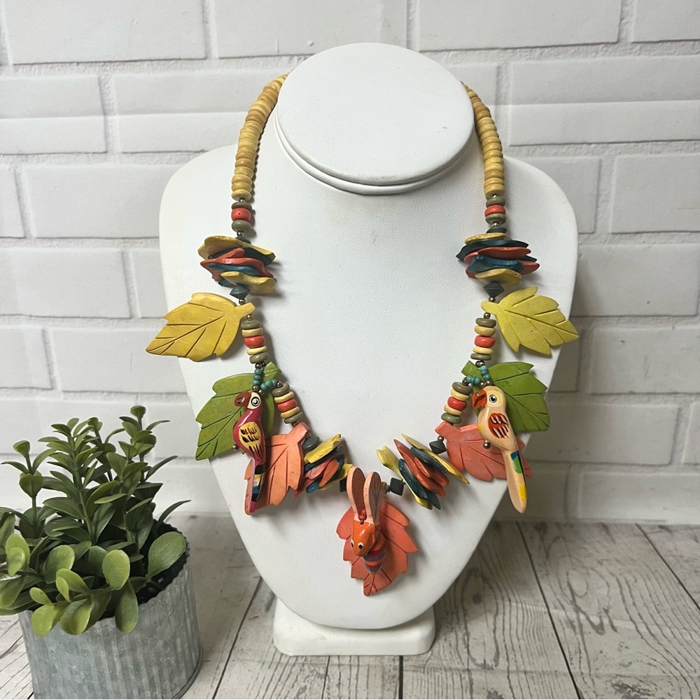 Vintage Wood Painted Parrot Tropical Necklace Decora Luau Statement Bee Bird 18”